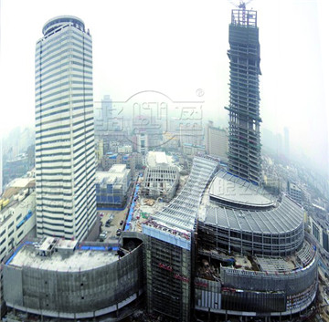 上海骆盈与恒隆广场（二期）的合作项目.jpg